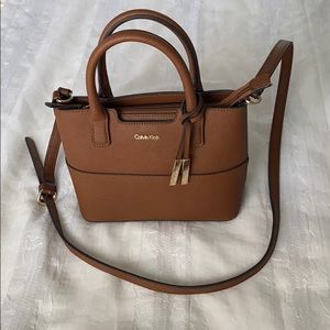 Calvin Klein small leather crossbody purse